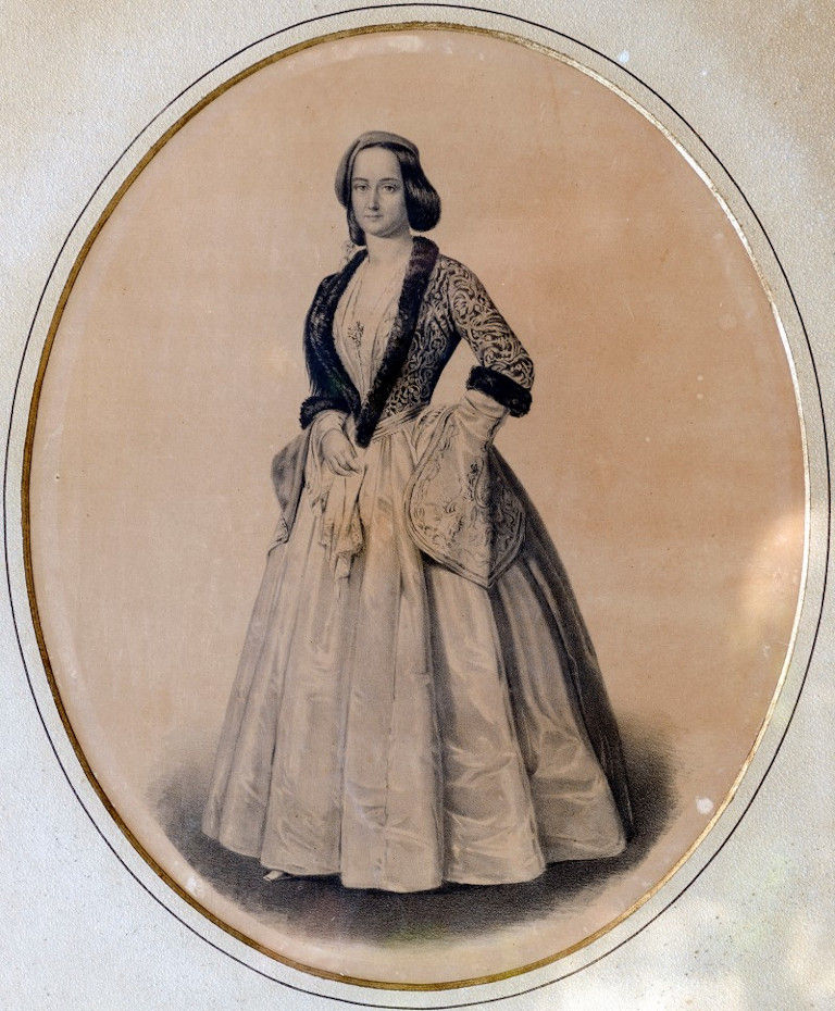 photo frame representing a woman with medieval clothes at Pyrgos Vasilissis winery